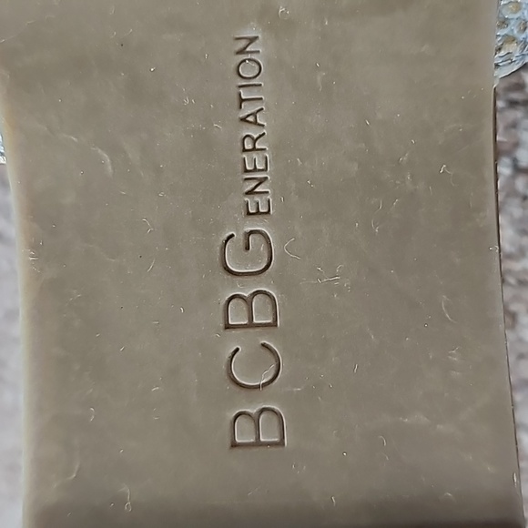 Sandals - Picture 13 of 16